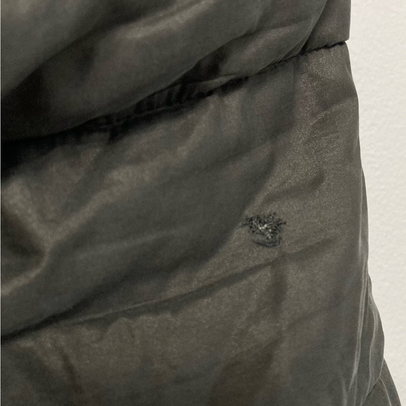 The North Face Dark Gray Puffer Aconcagua Jacket - Picture 3 of 7